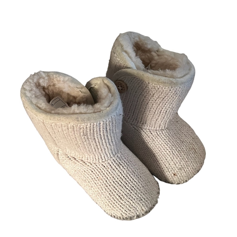 UGG brand toddler boots. Size 2/3. Gently worn.